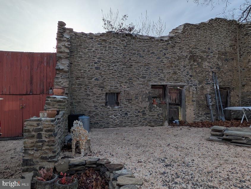 4936 CURLY HILL ROAD