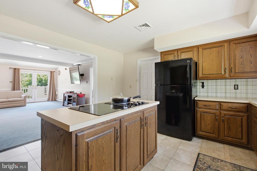 6338 STUMP ROAD