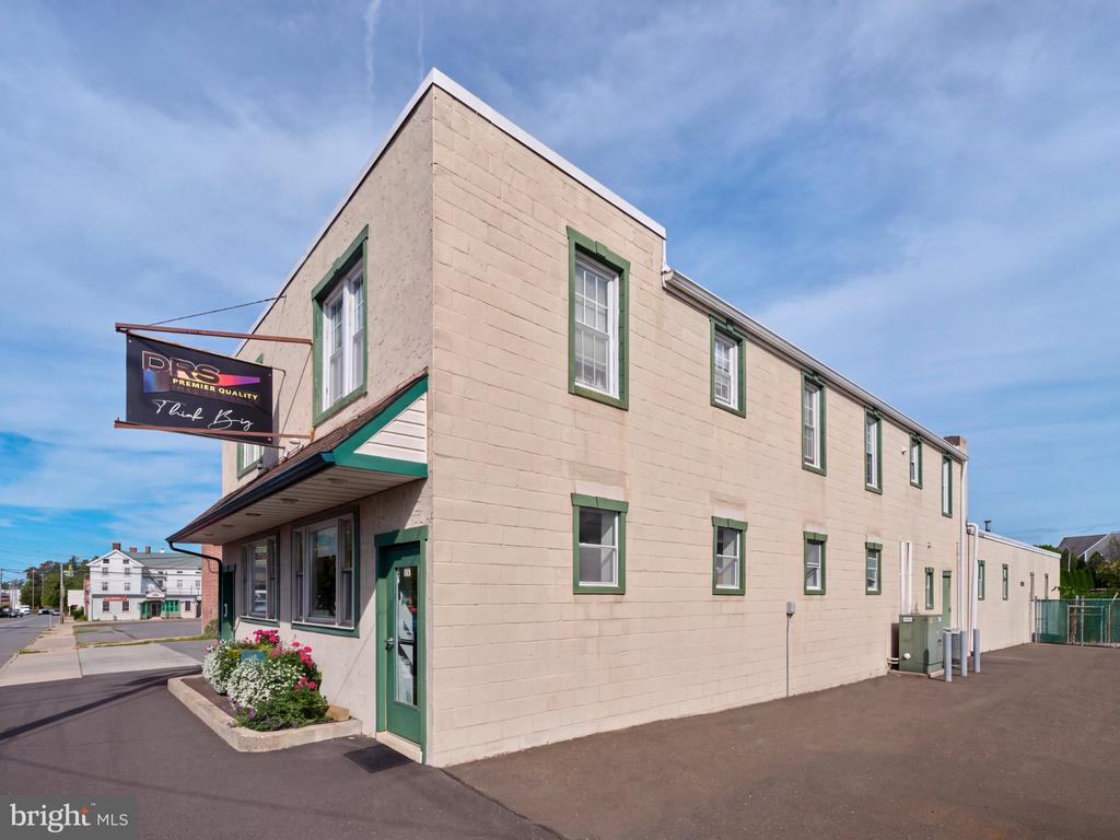 671 N MAIN STREET