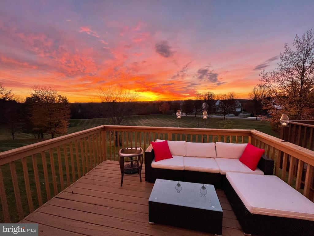 4529 OLD OAK ROAD
