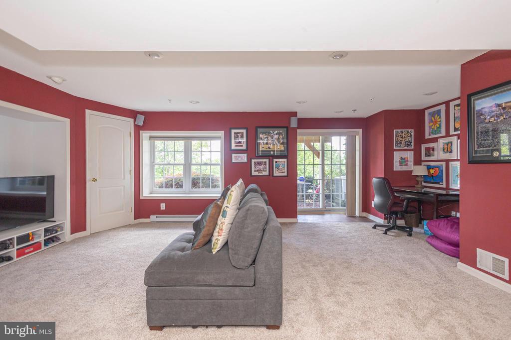 4529 OLD OAK ROAD