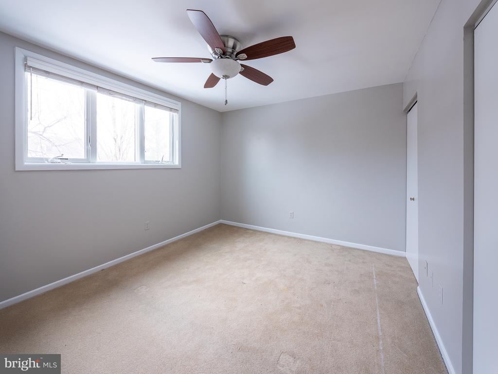 7 INGHAM WAY