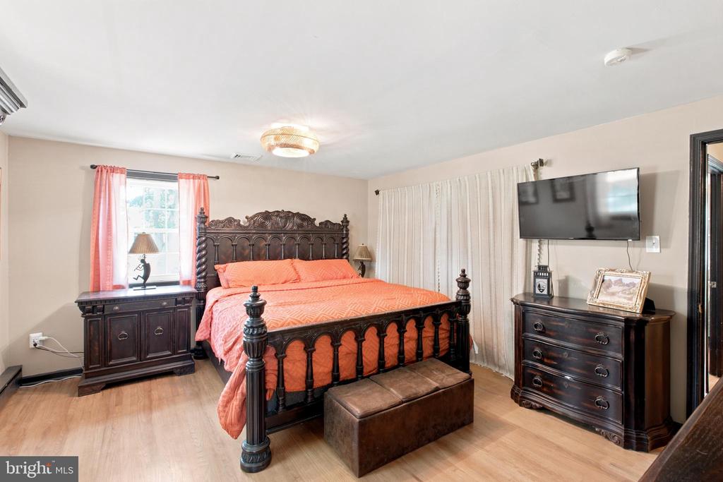 1324 TIMBER LANE