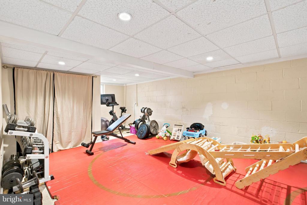 1324 TIMBER LANE