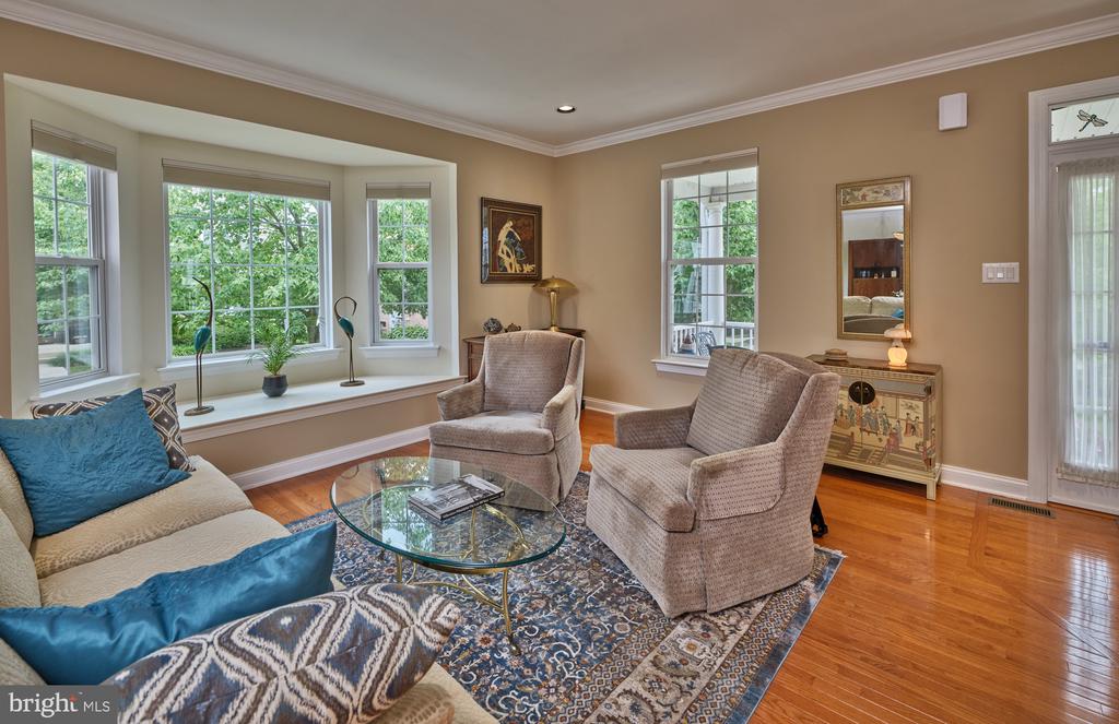 28 WOODBRIDGE DRIVE