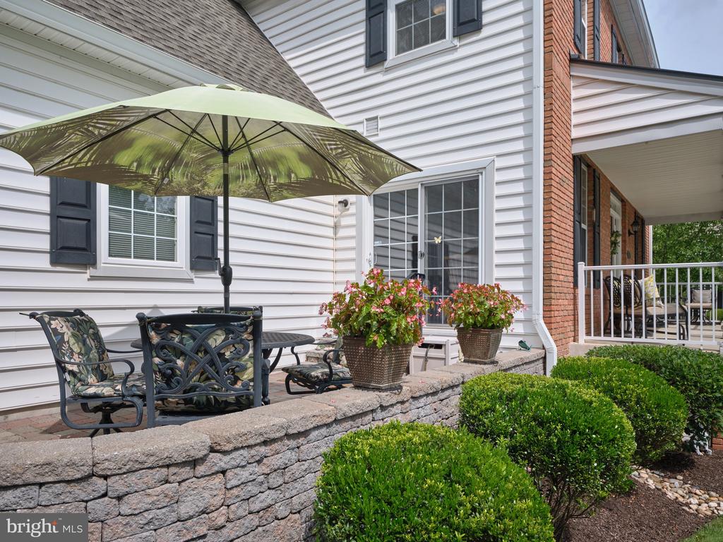 28 WOODBRIDGE DRIVE