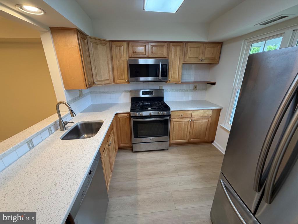 1503 SOCIETY PLACE Unit: B1