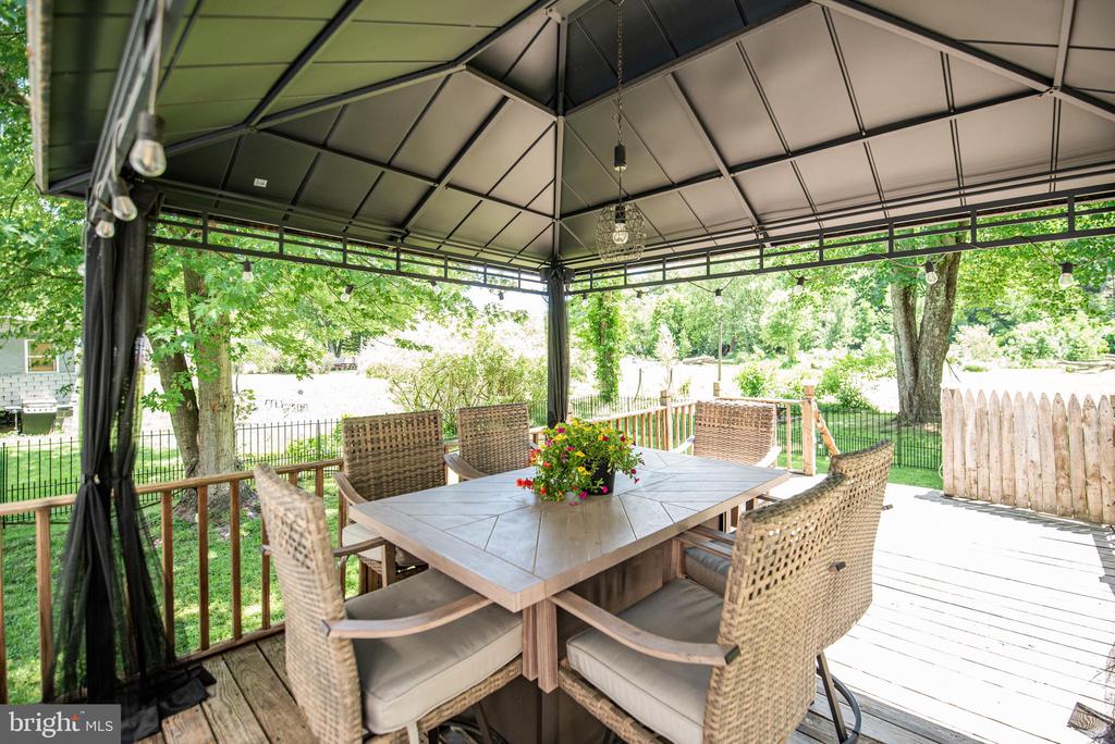 563 E DARK HOLLOW ROAD Unit: 170