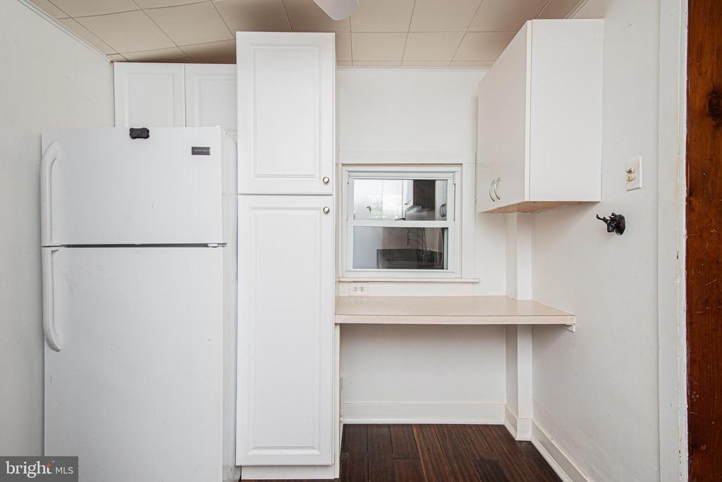 563 E DARK HOLLOW ROAD Unit: 170