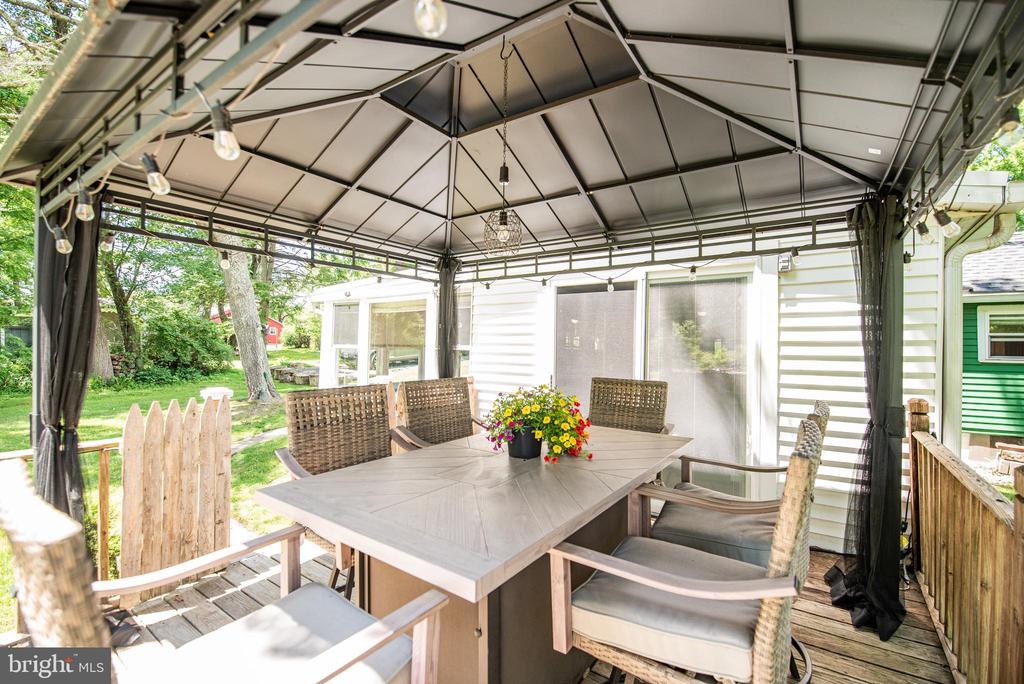 563 E DARK HOLLOW ROAD Unit: 170