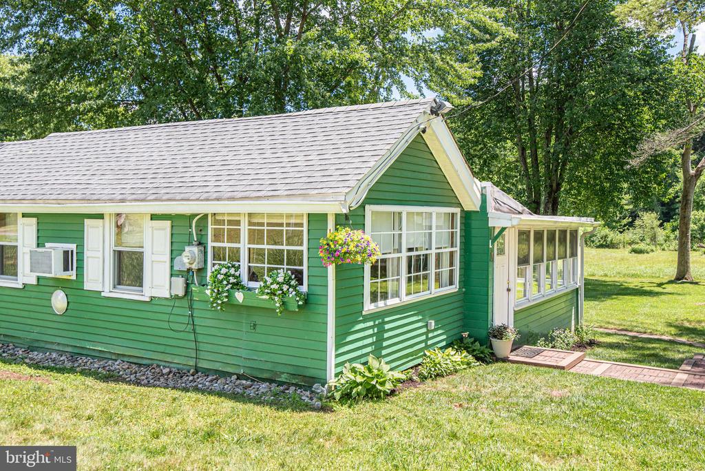563 E DARK HOLLOW ROAD Unit: 170
