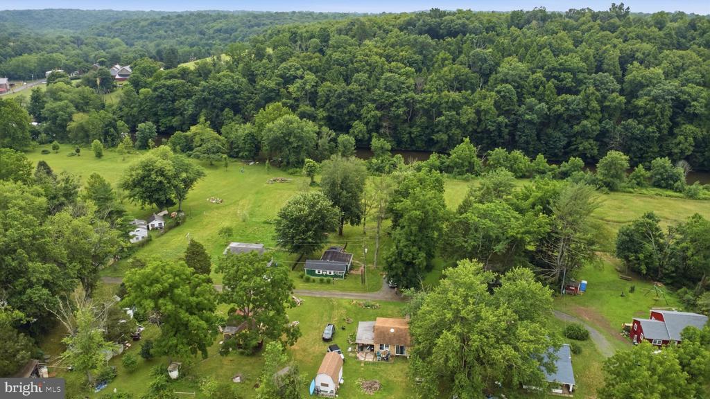 563 E DARK HOLLOW ROAD Unit: 170