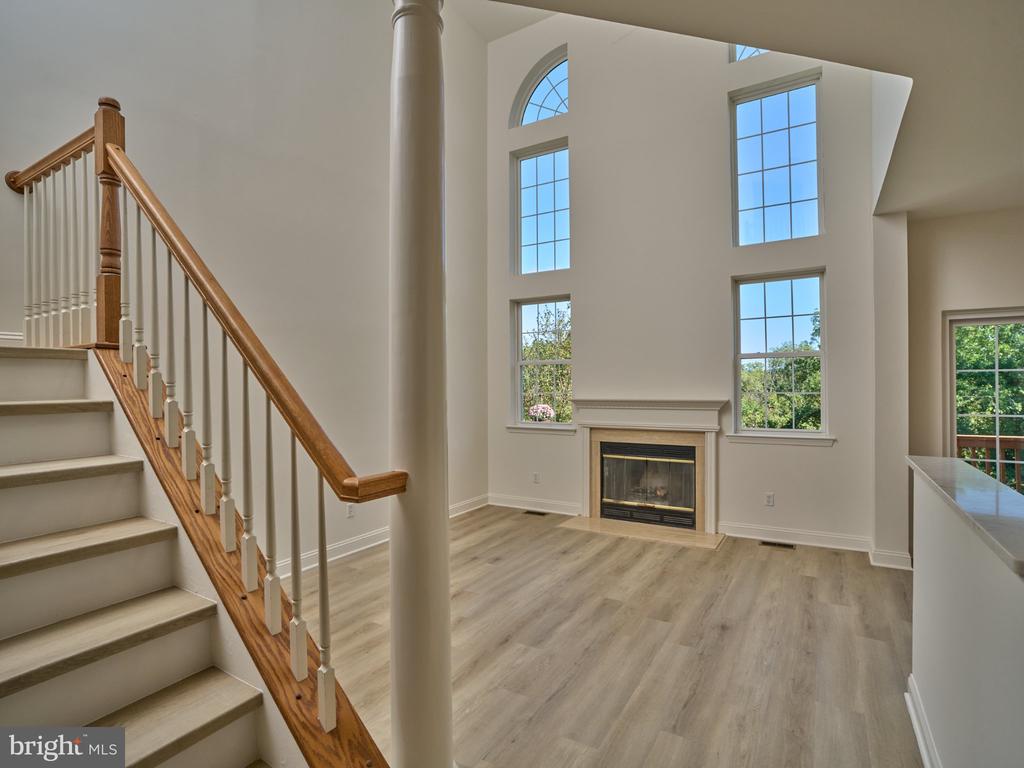 28 HERITAGE HILLS DRIVE