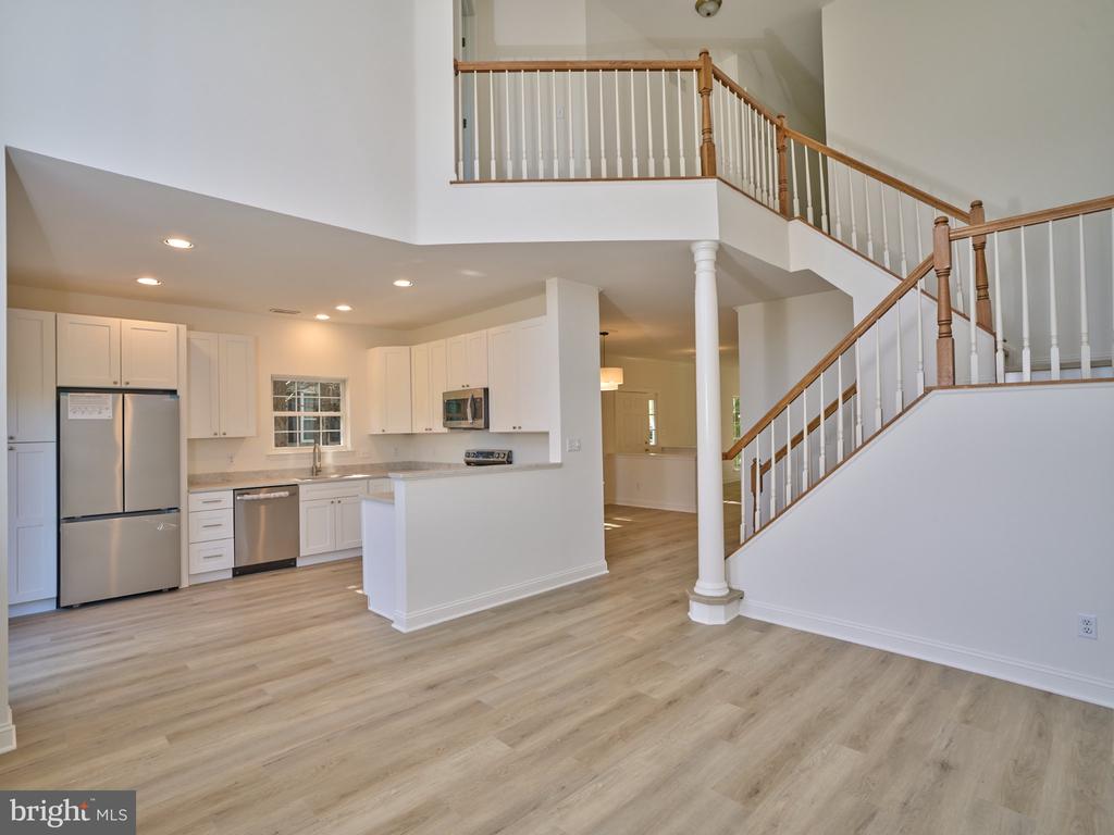 28 HERITAGE HILLS DRIVE