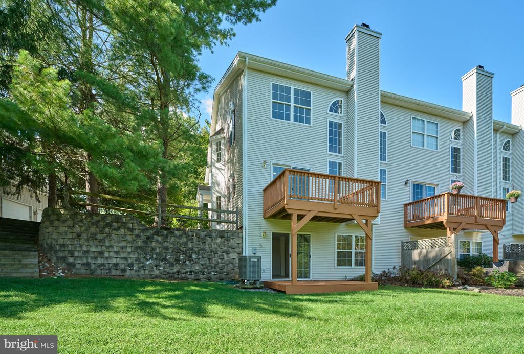 28 HERITAGE HILLS DRIVE