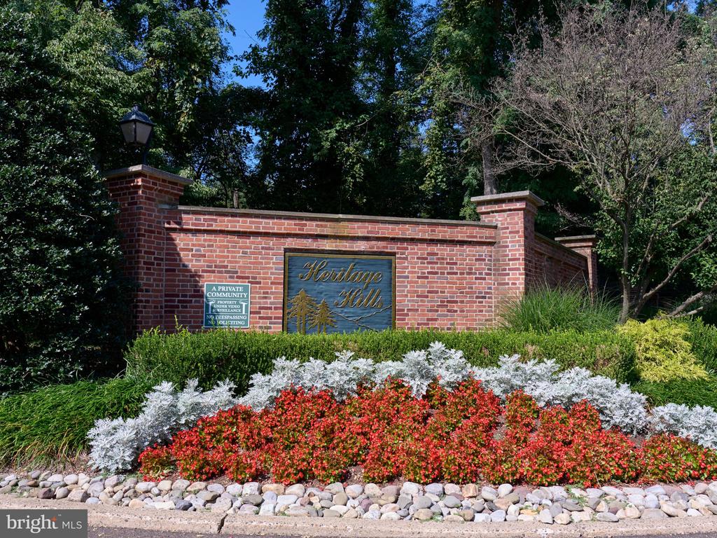 28 HERITAGE HILLS DRIVE