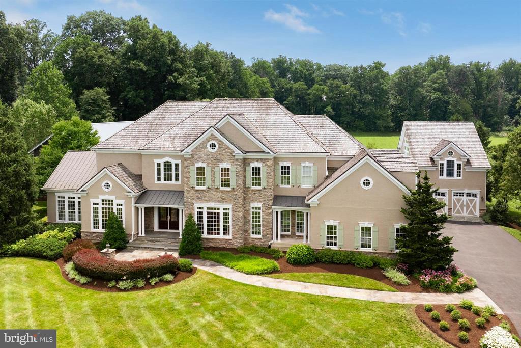 111 MEADOW VIEW DRIVE