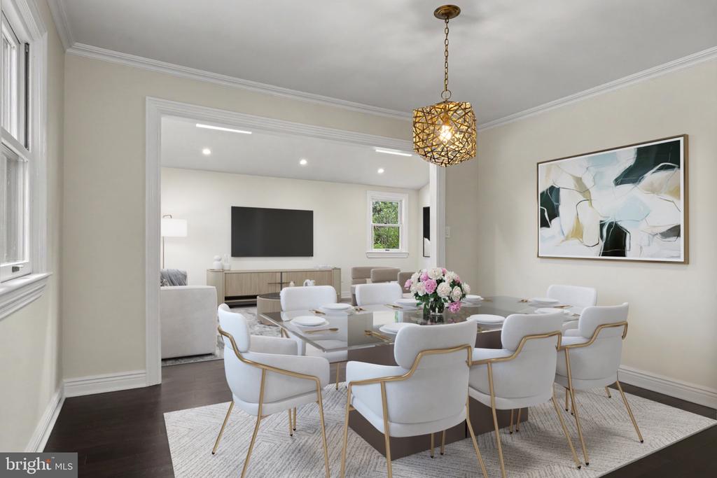 6439 MIDDLETON LANE