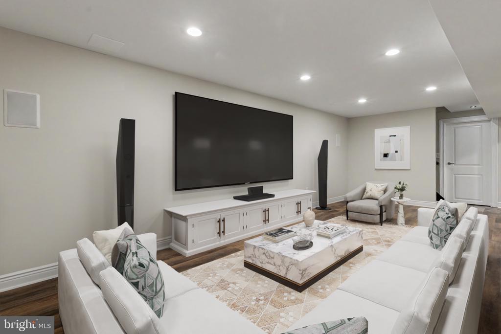 6439 MIDDLETON LANE