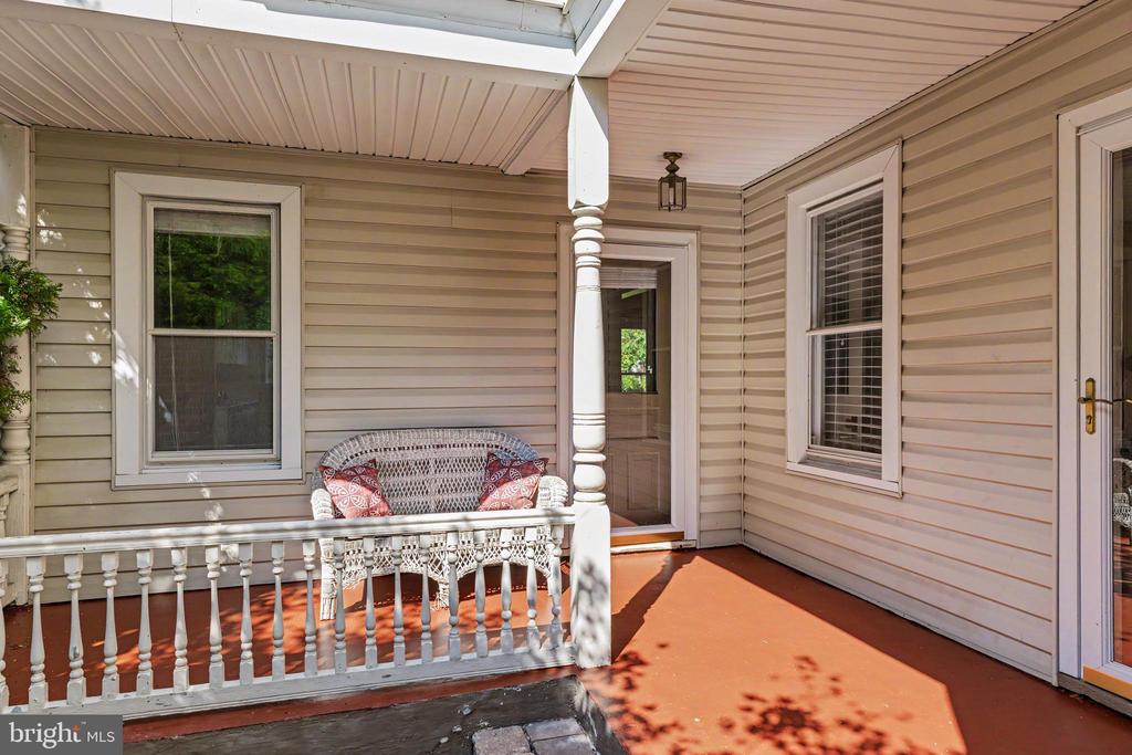 433 EASTON ROAD