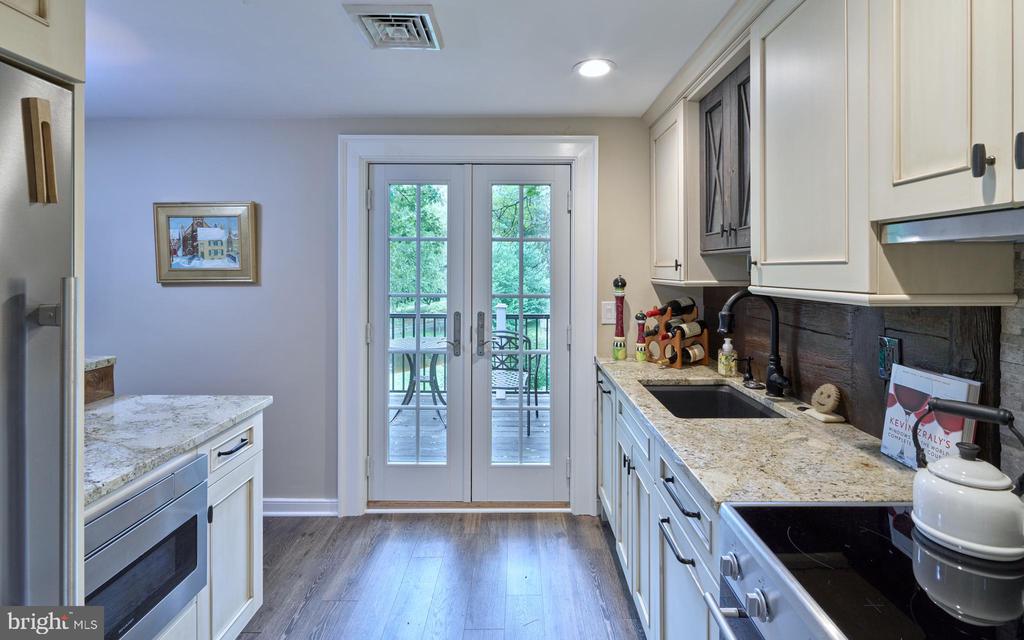 565 KELLERS CHURCH ROAD