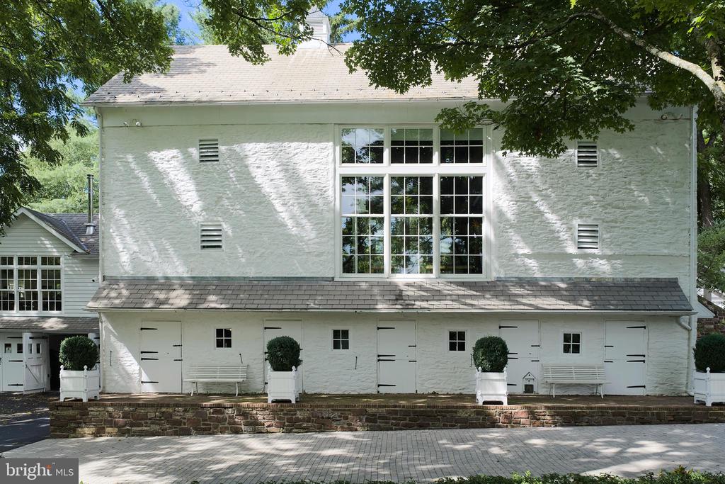 565 KELLERS CHURCH ROAD