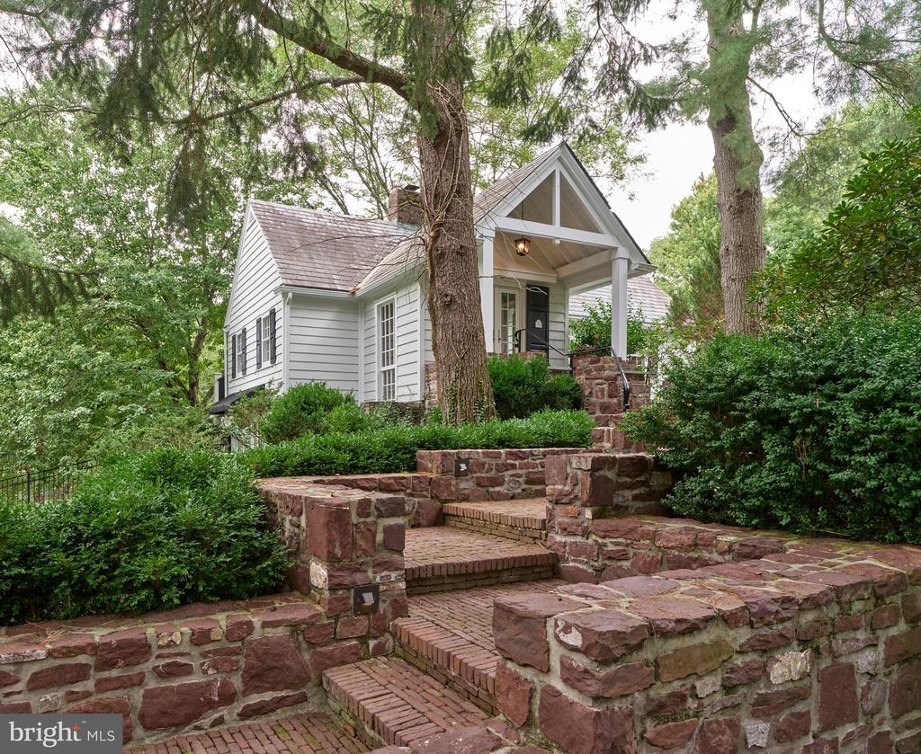 565 KELLERS CHURCH ROAD