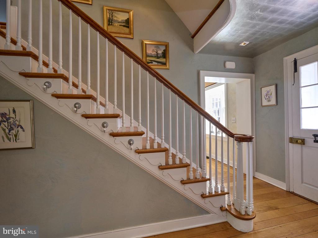 565 KELLERS CHURCH ROAD