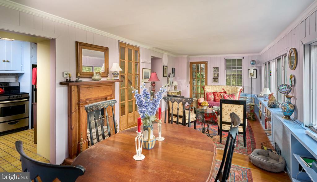 3666 RIVER ROAD