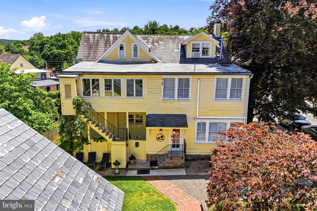 80 W BRIDGE STREET