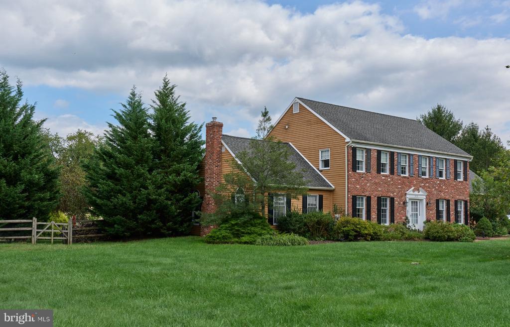 3173 ANTLER DRIVE