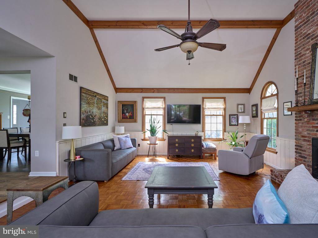 3173 ANTLER DRIVE