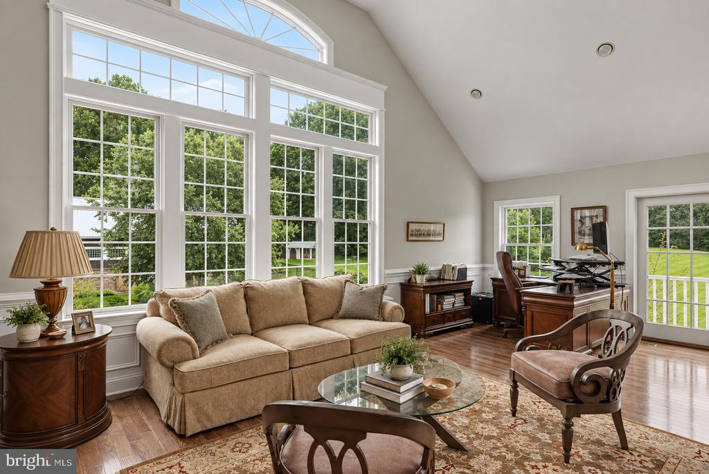 111 MEADOW VIEW DRIVE