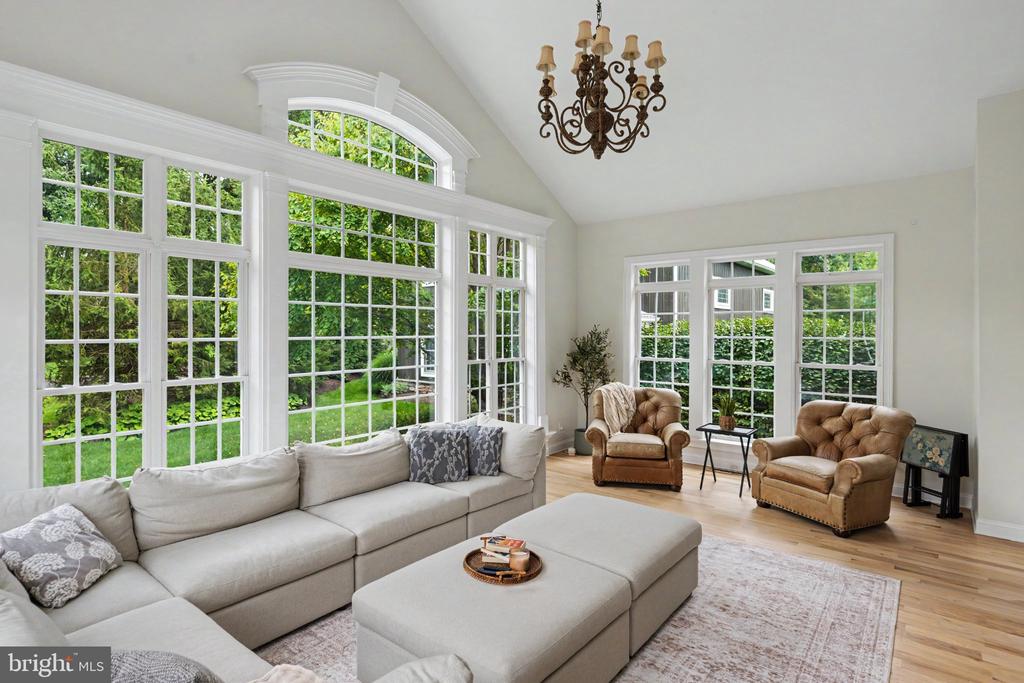 111 MEADOW VIEW DRIVE