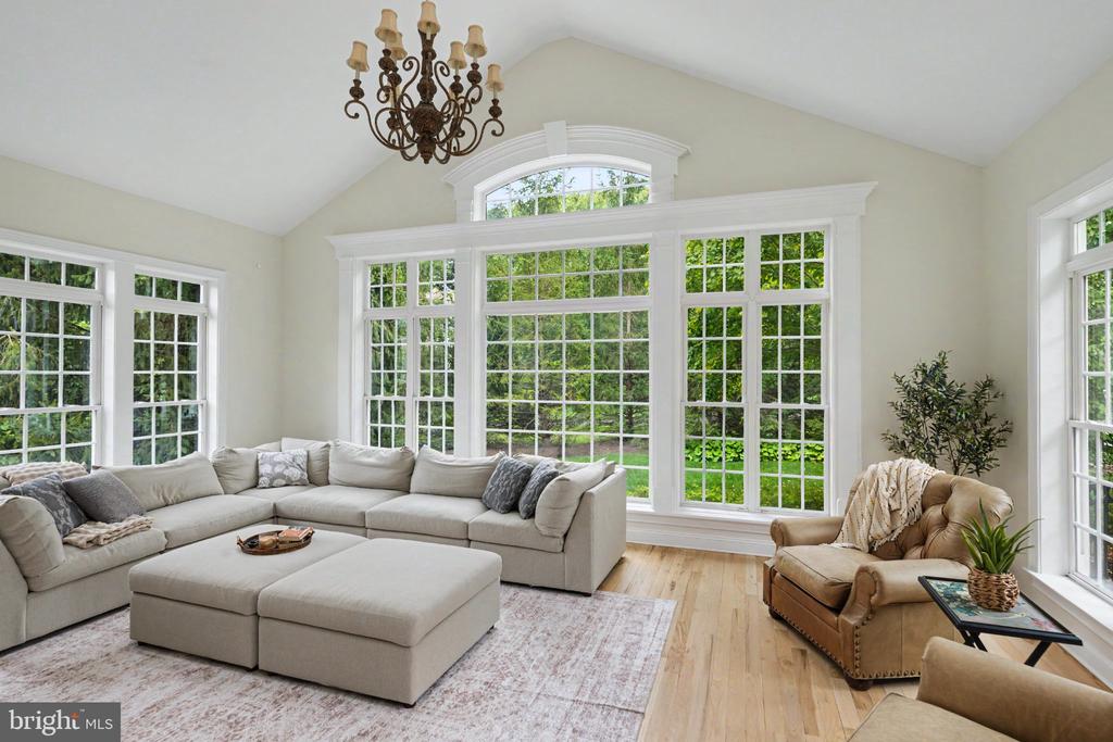 111 MEADOW VIEW DRIVE