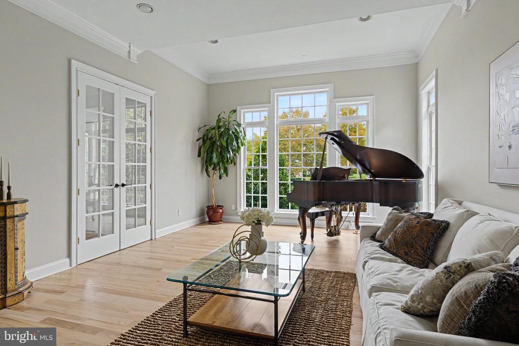 111 MEADOW VIEW DRIVE