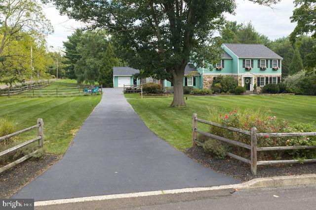 3889 ROBIN ROAD
