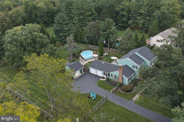 3889 ROBIN ROAD