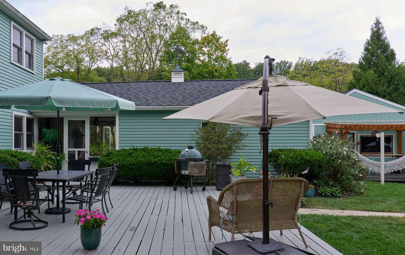 3889 ROBIN ROAD