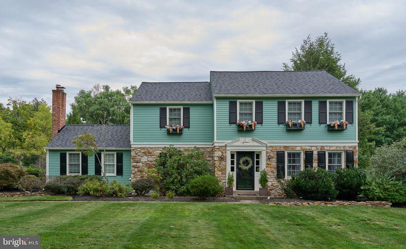 3889 ROBIN ROAD