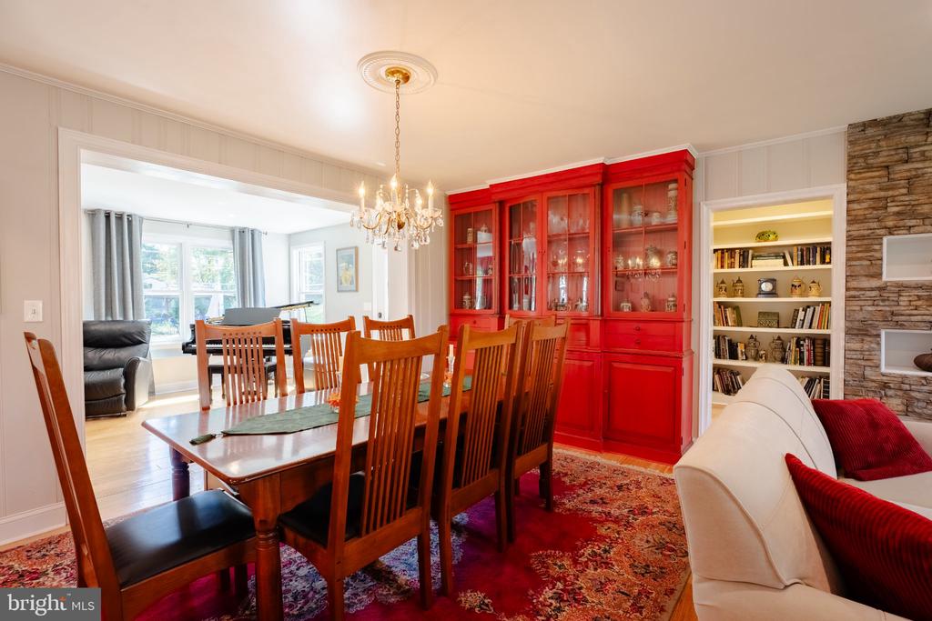 6724 CHAPEL ROAD