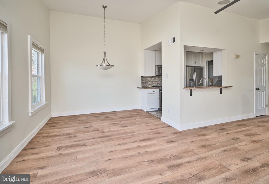 171 SHIRE DRIVE Unit: 17A