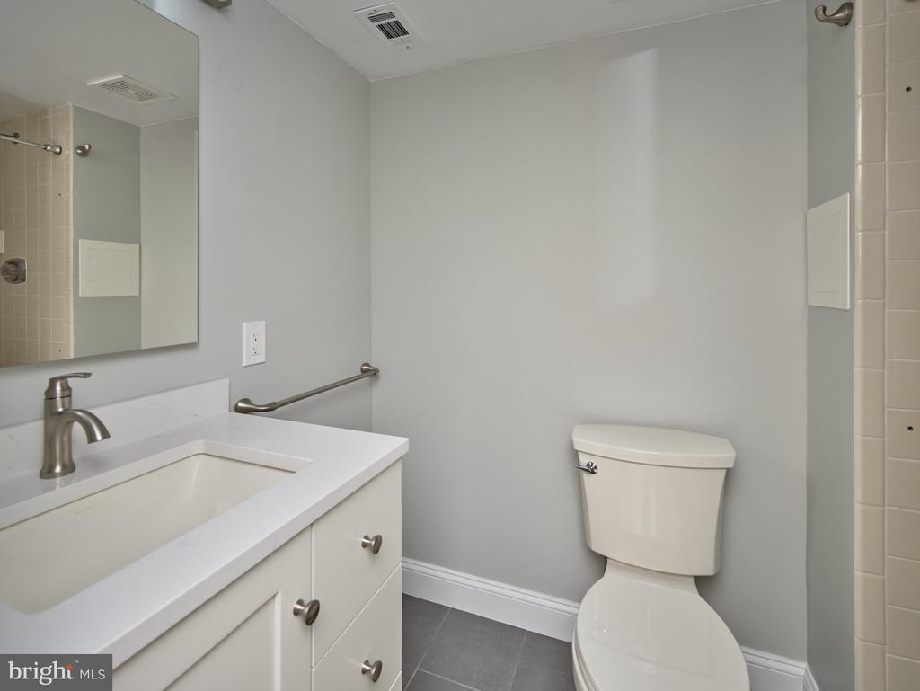 171 SHIRE DRIVE Unit: 17A