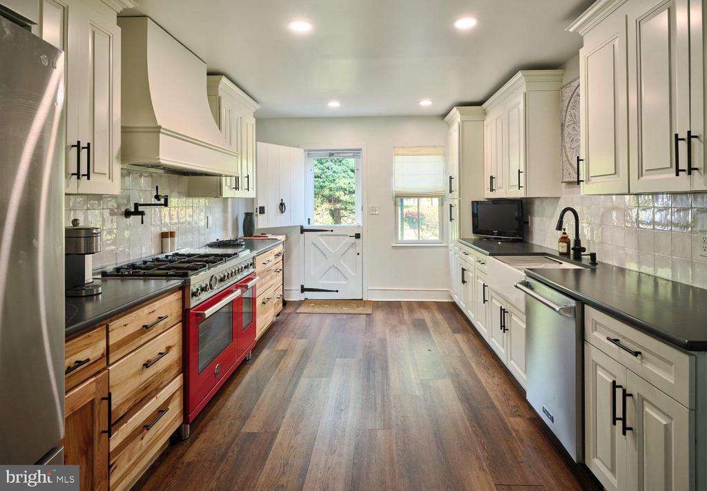 765 SWAMP ROAD