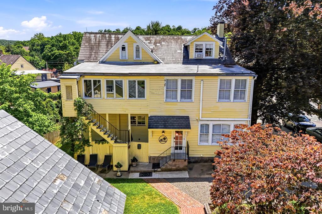 80 W BRIDGE STREET