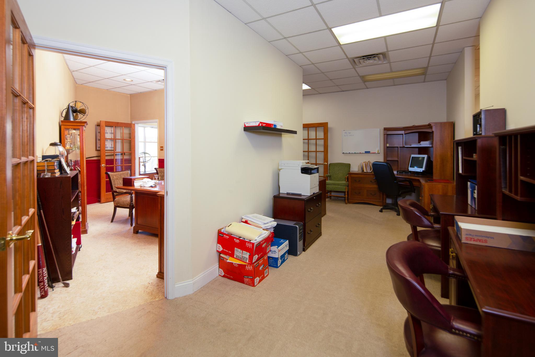 143 LOWER YORK ROAD VR8