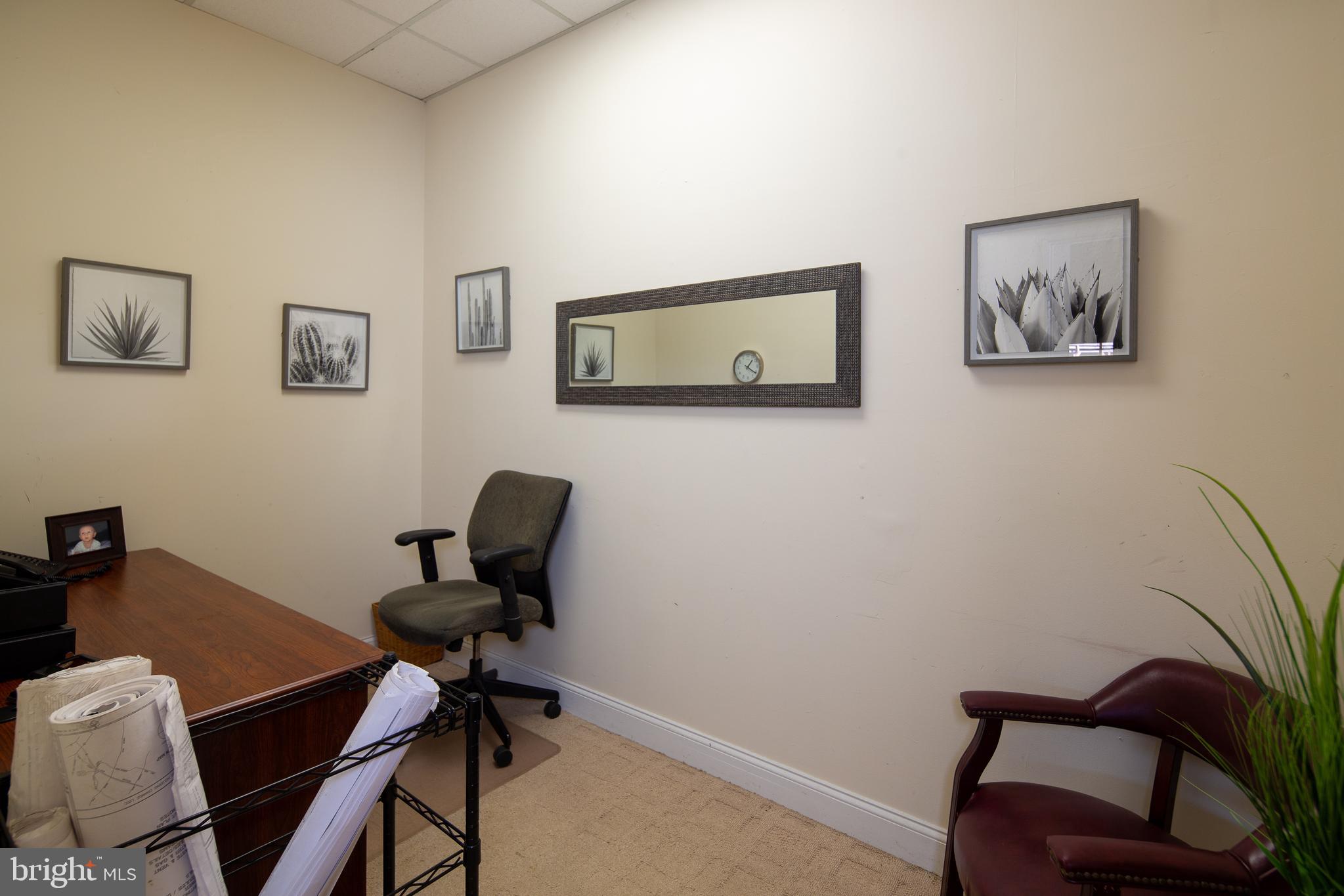 143 LOWER YORK ROAD VR8