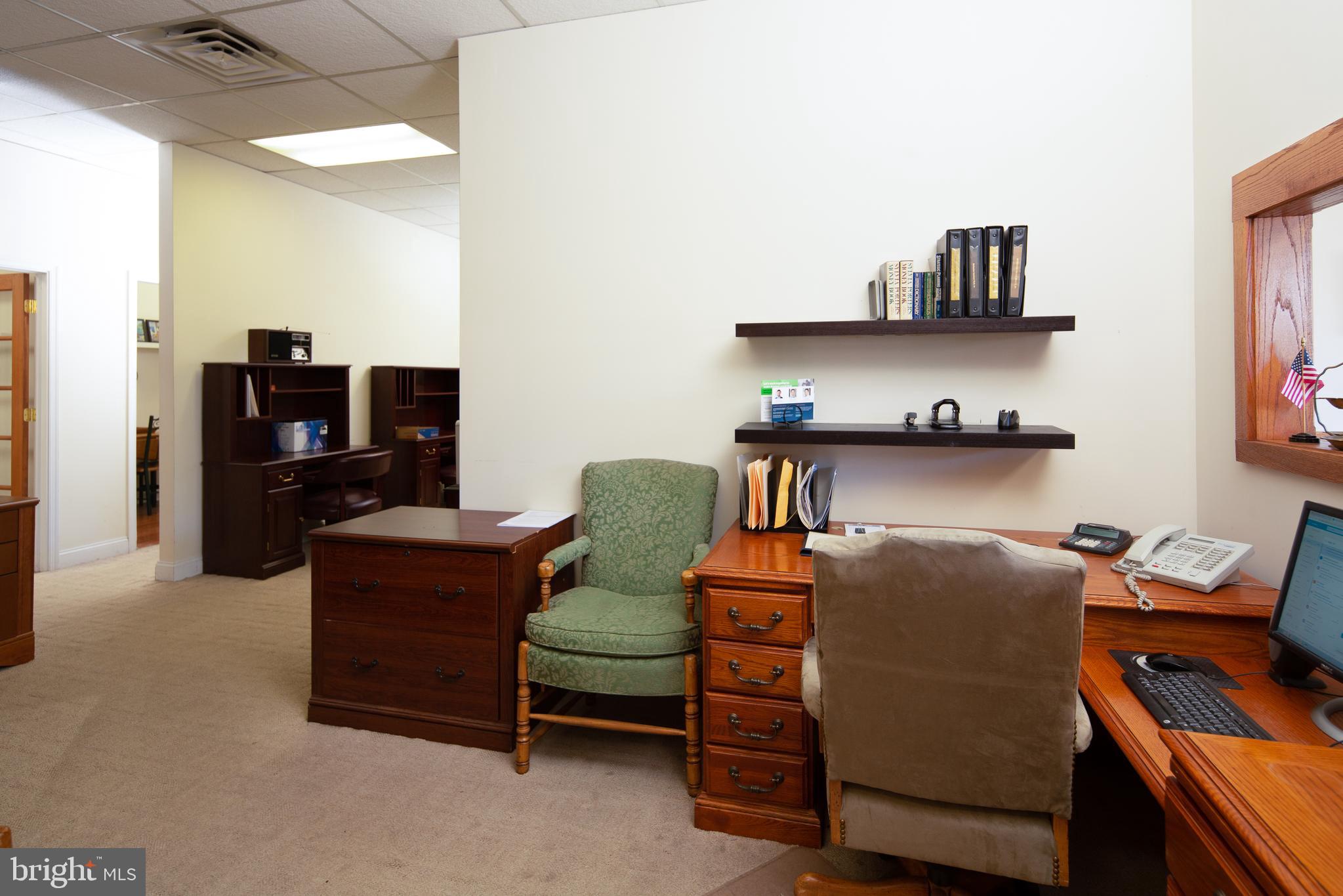 143 LOWER YORK ROAD VR8