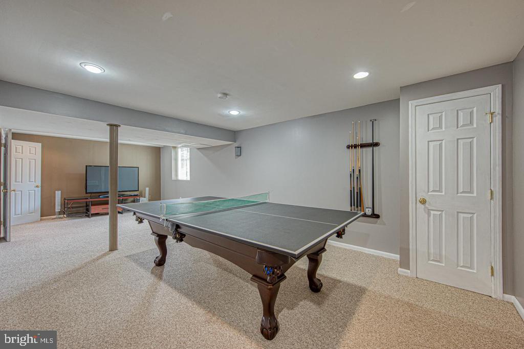 807 TREMONT DRIVE