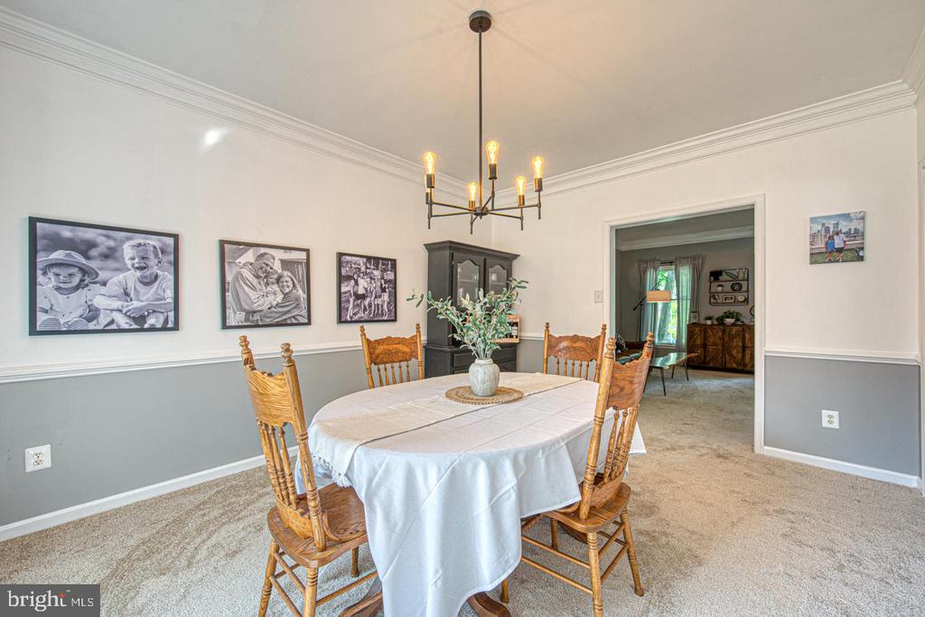 807 TREMONT DRIVE